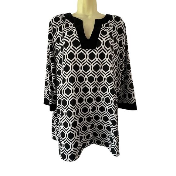 Anne Klein Tops - Anne Klein Black & White Geometric Print Tunic Blouse Stretch Knit Woman Size XL